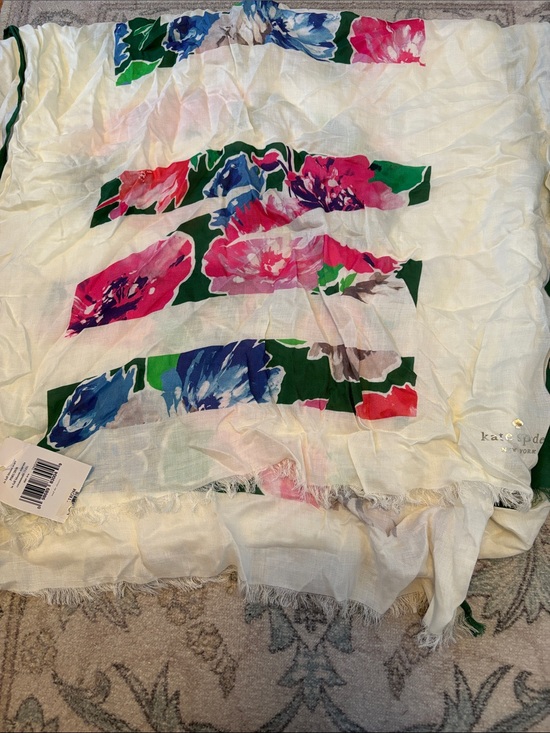 kate spade Accessories - KATE SPADE NEW YORK ♠️ In Full Bloom ♠️ Scarf HTF!